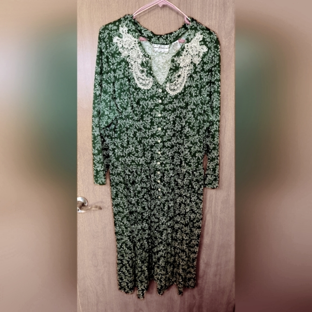 Maggie Lawrence Dress - 22/24
